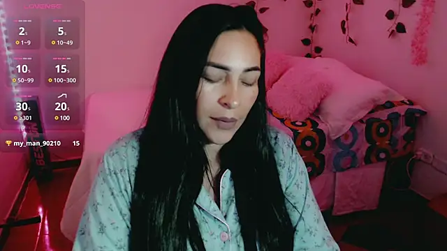 Snapshot of luna_lgomez_ chatting on 03-15-25, 11:19 luna lgomez online show from 03-15-25, 11:19