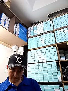 Snapshot of Charlotteet_Paul chatting on 03-06-25, 08:37 Charlotteet Paul online show from 03-06-25, 08:37