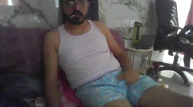 Snapshot of freakydesi chatting on 03-05-25, 07:49 freakydesi online show from 03-05-25, 07:49