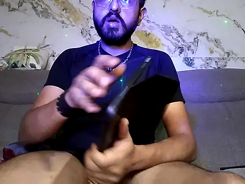 Snapshot of freakydesi chatting on 11-04-25, 10:09 freakydesi online show from 11-04-25, 10:09