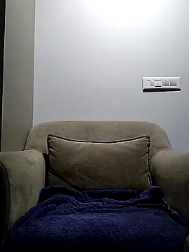 Snapshot of freakydesi chatting on 12-15-25, 06:12 freakydesi online show from 12-15-25, 06:12