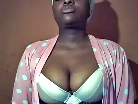 Snapshot of sexyhips2001 chatting on 09-28-25, 08:58 sexyhips2001 online show from 09-28-25, 08:58