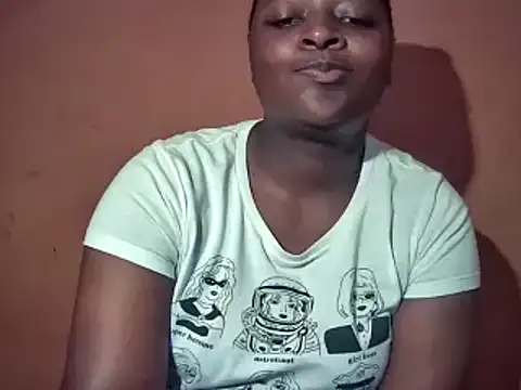 Snapshot of sexyhips2001 chatting on 11-19-25, 08:31 sexyhips2001 online show from 11-19-25, 08:31