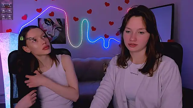 Snapshot of helli_belli chatting on 02-25-26, 12:20 helli belli online show from 02-25-26, 12:20