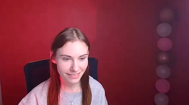 Snapshot of Fiona_Night chatting on 03-03-25, 04:24 Fiona Night online show from 03-03-25, 04:24