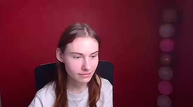 Snapshot of Fiona_Night chatting on 03-05-25, 12:11 Fiona Night online show from 03-05-25, 12:11