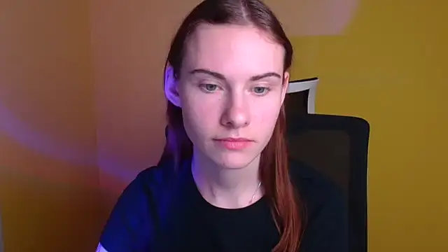 Snapshot of Fiona_Night chatting on 03-09-25, 12:53 Fiona Night online show from 03-09-25, 12:53