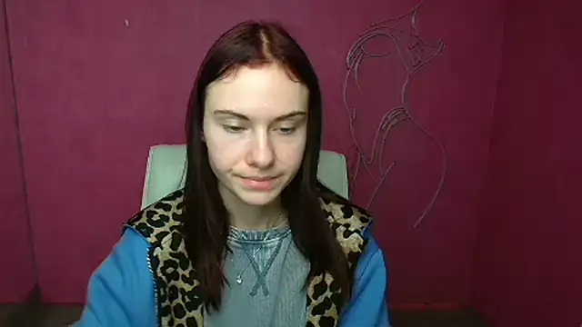 Snapshot of Fiona_Night chatting on 03-11-25, 09:13 Fiona Night online show from 03-11-25, 09:13