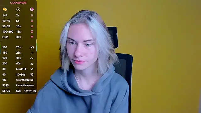 Snapshot of Fiona_Night chatting on 09-20-25, 05:19 Fiona Night online show from 09-20-25, 05:19