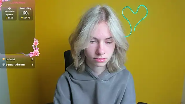 Snapshot of Fiona_Night chatting on 10-22-25, 05:30 Fiona Night online show from 10-22-25, 05:30