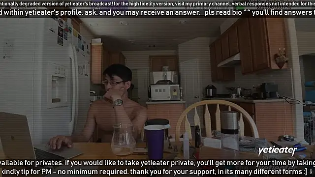 Snapshot of yetieater chatting on 12-16-24, 09:31 yetieater online show from 12-16-24, 09:31