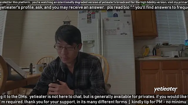 Snapshot of yetieater chatting on 01-07-25, 07:17 yetieater online show from 01-07-25, 07:17