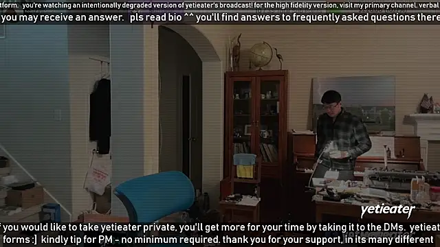 Snapshot of yetieater chatting on 01-20-25, 09:53 yetieater online show from 01-20-25, 09:53
