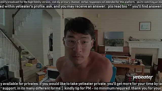 Snapshot of yetieater chatting on 03-11-25, 06:52 yetieater online show from 03-11-25, 06:52