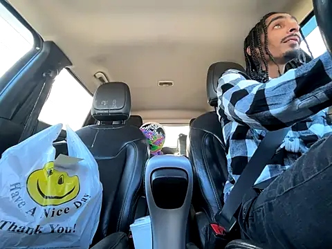 Snapshot of bigjayy1000 chatting on 11-01-25, 08:22 bigjayy1000 online show from 11-01-25, 08:22