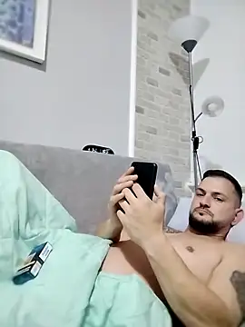 iurinicola online show from 11-21-25, 09:24