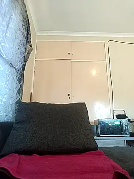 Snapshot of JuicyMilkyTizzy chatting on 09-17-25, 07:43 JuicyMilkyTizzy online show from 09-17-25, 07:43