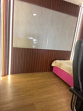 PinkyMoon online show from 12-19-25, 05:36