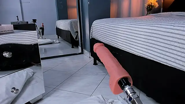 Melissa 23  online show from 10-13-25, 11:32