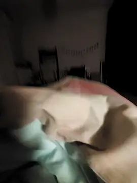 Snapshot of Cazzettostorto99 chatting on 10-21-25, 09:04 Cazzettostorto99 online show from 10-21-25, 09:04