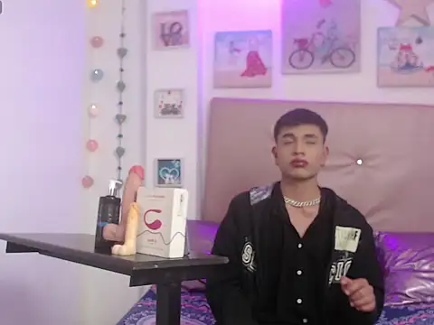 Snapshot of willians___0 chatting on 11-07-25, 04:23 willians 0 online show from 11-07-25, 04:23