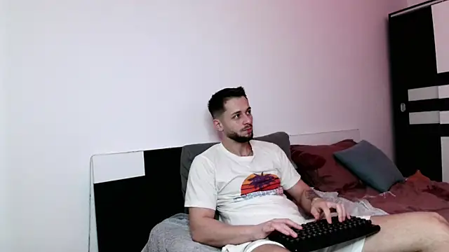 nicholasX1 online show from 03-18-25, 12:36