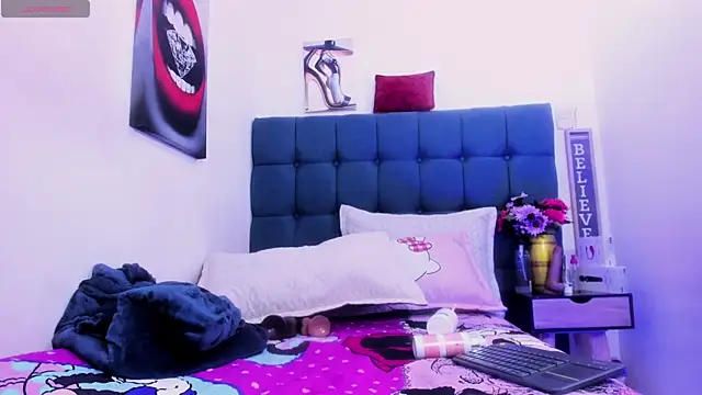 Snapshot of Aitana_star1 chatting on 11-21-25, 08:02 Aitana star1 online show from 11-21-25, 08:02