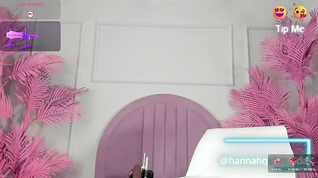 Hanaahquinn online show from 02-05-26, 11:37