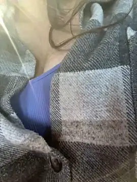 Snapshot of HannaJohnson chatting on 09-14-25, 05:50 HannaJohnson online show from 09-14-25, 05:50