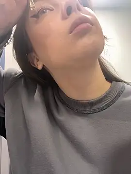 Snapshot of HannaJohnson chatting on 11-03-25, 06:03 HannaJohnson online show from 11-03-25, 06:03