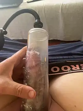 Snapshot of pussyslay342 chatting on 10-04-25, 04:21 pussyslay342 online show from 10-04-25, 04:21