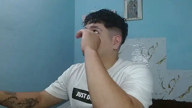 lunaxxx 69 online show from 03-18-25, 01:43