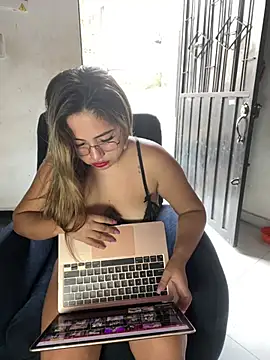 lunaxxx 69 online show from 02-06-26, 10:02