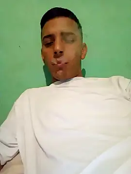 Snapshot of walterdsm chatting on 03-07-25, 05:38 walterdsm online show from 03-07-25, 05:38