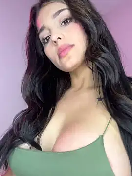 Snapshot of im_hanna1 chatting on 03-02-25, 06:40 im hanna1 online show from 03-02-25, 06:40