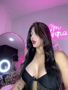 Snapshot of im_hanna1 chatting on 03-07-25, 03:28 im hanna1 online show from 03-07-25, 03:28