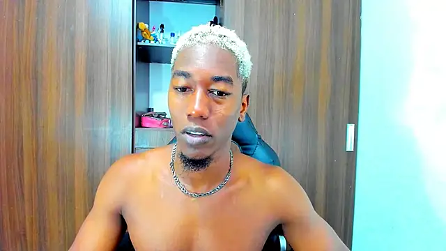 Dreamastercum  online show from 10-08-25, 01:42