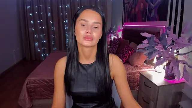 Snapshot of DanaSincere chatting on 11-21-25, 03:49 DanaSincere online show from 11-21-25, 03:49