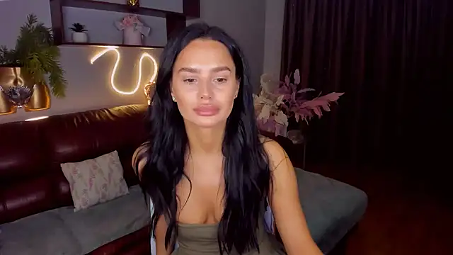 DanaSincere online show from 12-16-25, 04:28