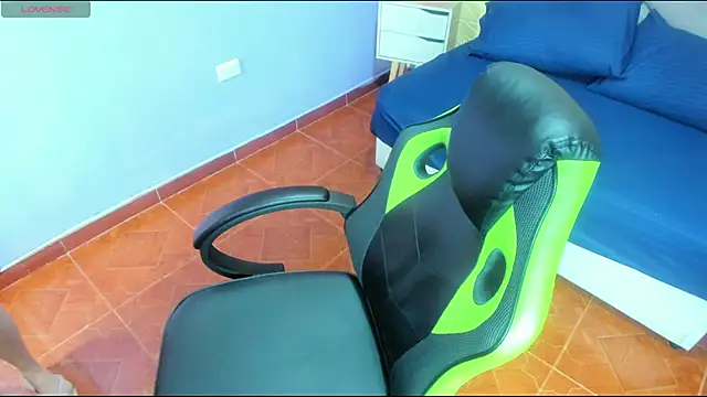 Snapshot of tamara_rouse1 chatting on 03-21-25, 08:08 tamara rouse1 online show from 03-21-25, 08:08