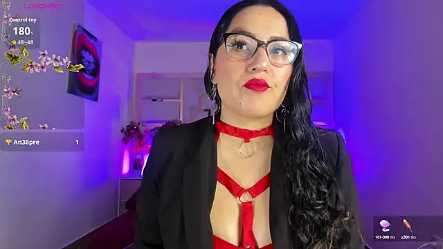 Snapshot of tamara_rouse1 chatting on 10-03-25, 04:53 tamara rouse1 online show from 10-03-25, 04:53