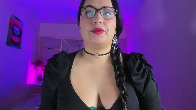 Snapshot of tamara_rouse1 chatting on 11-26-25, 04:46 tamara rouse1 online show from 11-26-25, 04:46