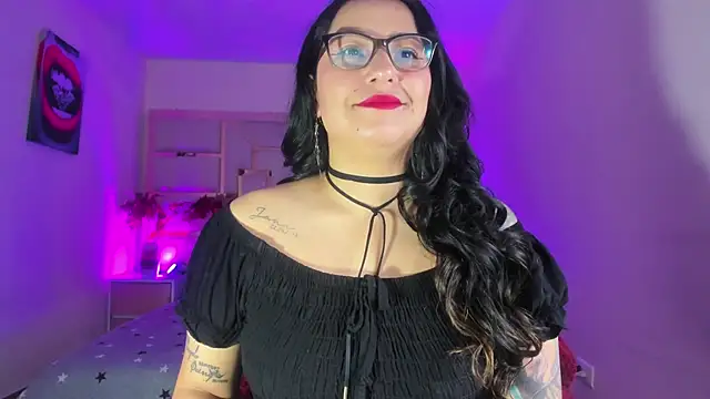 Snapshot of tamara_rouse1 chatting on 11-27-25, 04:14 tamara rouse1 online show from 11-27-25, 04:14