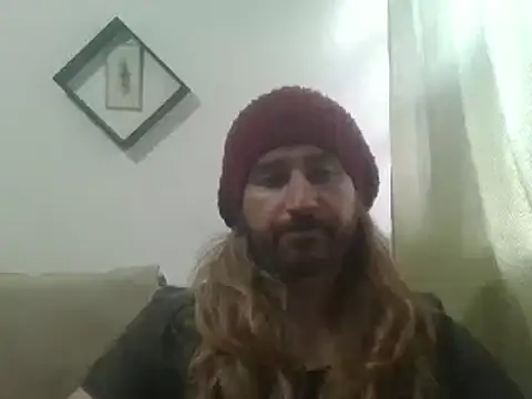 Snapshot of Donvelezi chatting on 03-01-25, 12:28 Donvelezi online show from 03-01-25, 12:28