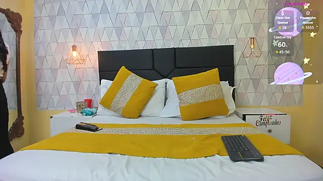 LiliJensen online show from 10-16-25, 07:59