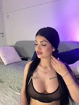 IrisRossie online show from 05-20-26, 05:35