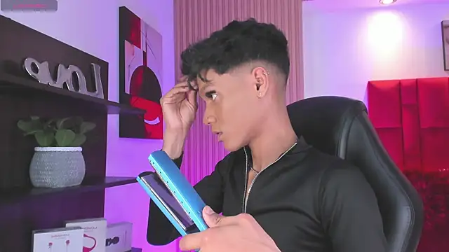 Snapshot of Jonas_Rivers chatting on 06-24-26, 05:06 Jonas Rivers online show from 06-24-26, 05:06