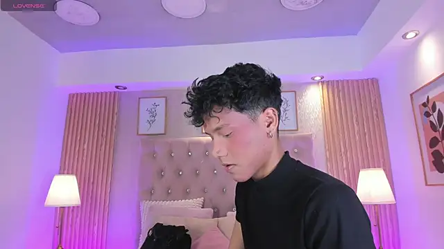 Snapshot of Jonas_Rivers chatting on 07-16-26, 04:18 Jonas Rivers online show from 07-16-26, 04:18