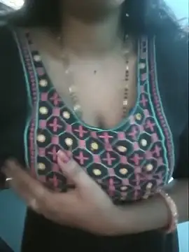 Snapshot of Sexyradha_ chatting on 06-29-26, 12:17 Sexyradha online show from 06-29-26, 12:17