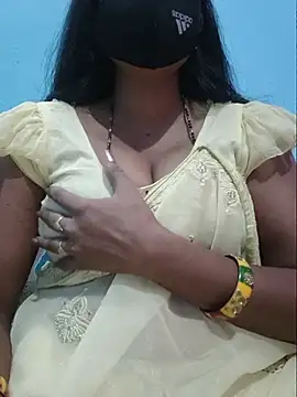 Snapshot of Sexyradha_ chatting on 07-06-26, 05:15 Sexyradha online show from 07-06-26, 05:15